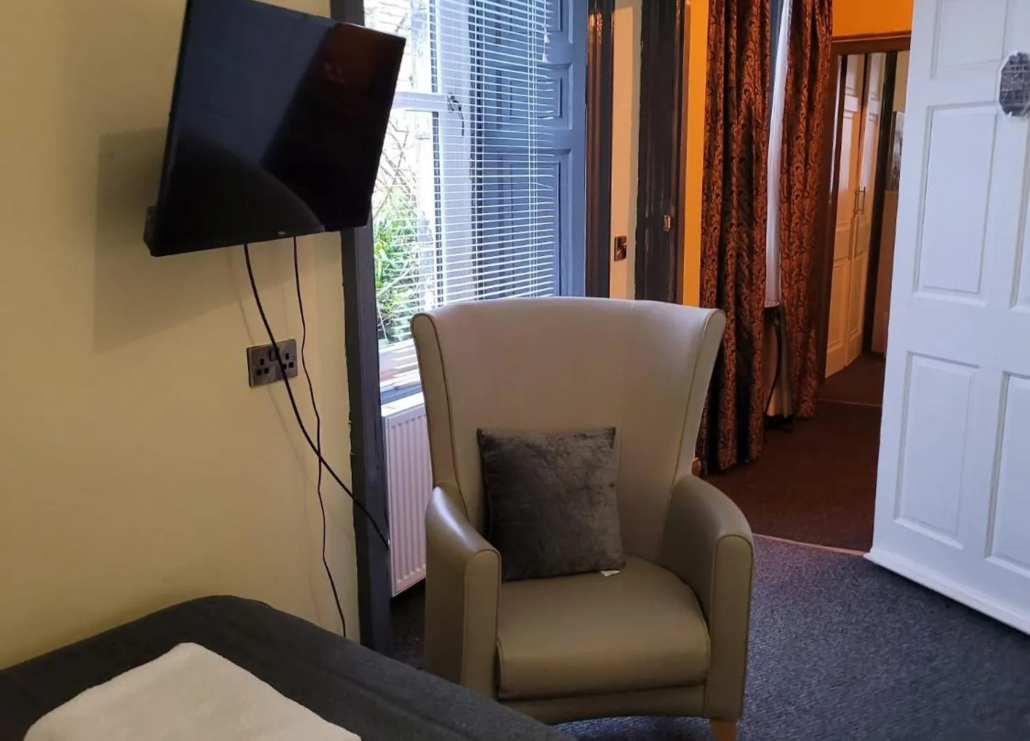 The Suite No48 Edinburgh Guest house