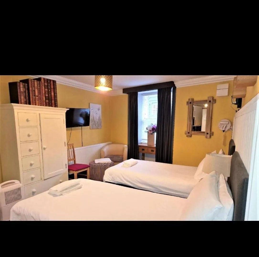 The Suite No48 Edinburgh Guest house